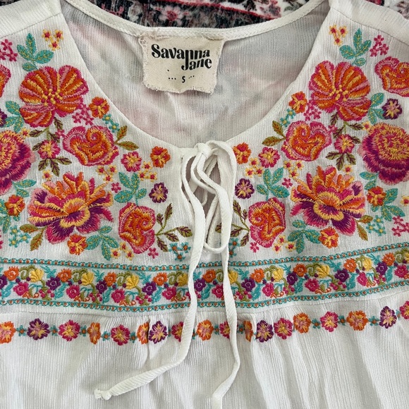 Savanna Jane embroidered top - Picture 4 of 4